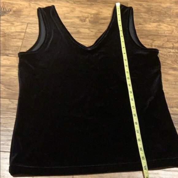 Velvety double v neck top - Picture 6 of 10